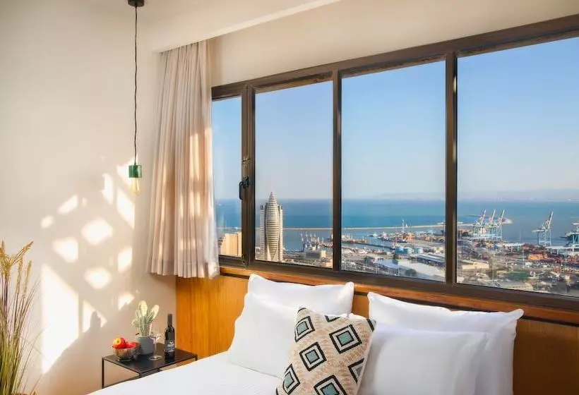 Haifa Tower Hotel   מלון מגדל חיפה