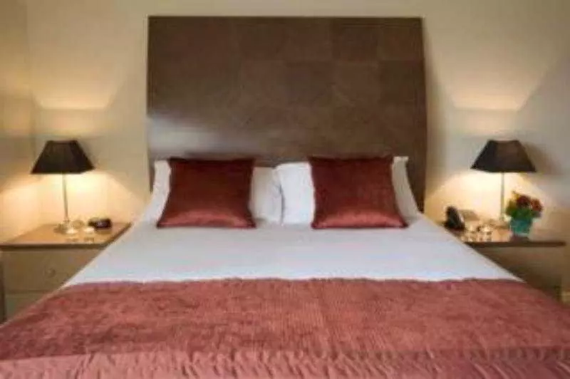 בית מלון כפרי Premier Suites Plus Dublin Leeson Street