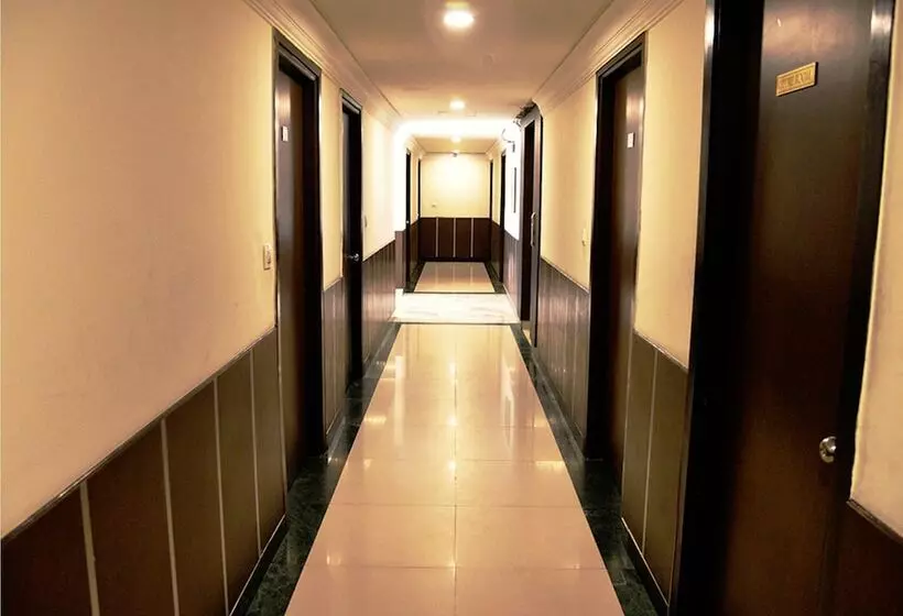 酒店 Shiva Residency