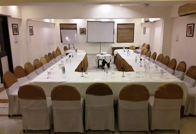 酒店 Shiva Residency