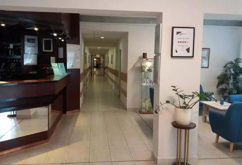 Отель Siesta Club Apartman Harkány