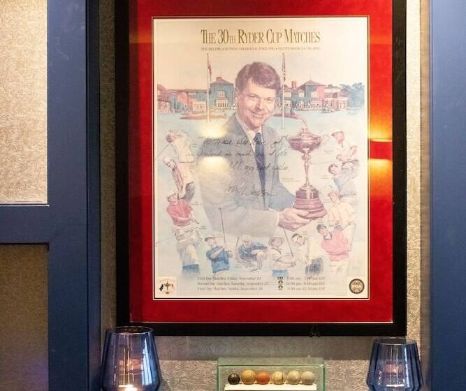 酒店 Rooms At The Marine