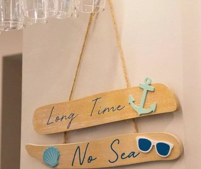 호텔 Rooms At The Marine