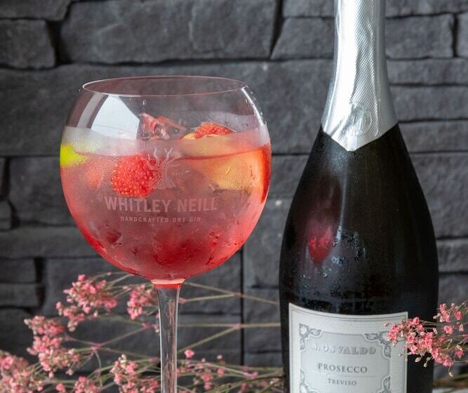 酒店 Rooms At The Marine