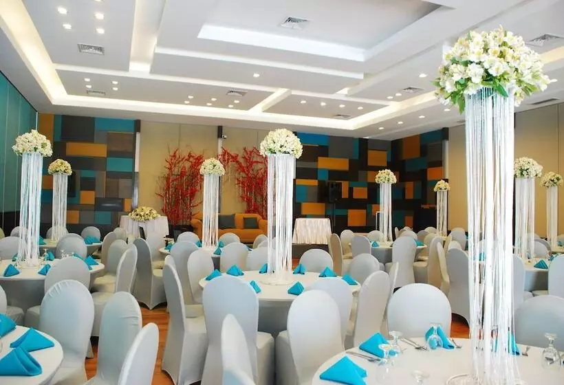 渡假胜地  Century