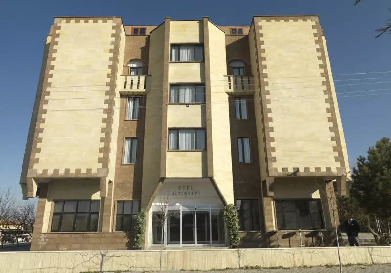ホテル Altinyazi