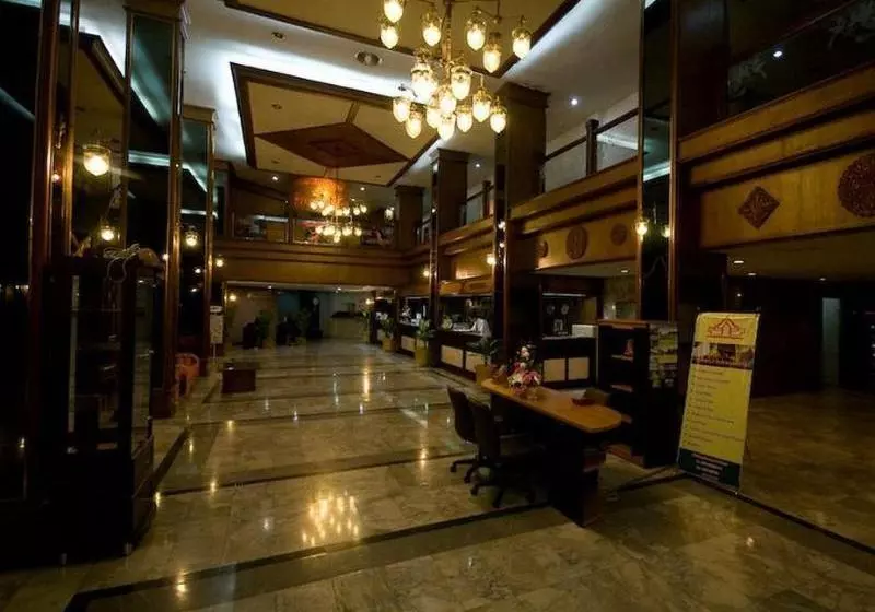 Отель Ayutthaya Grand