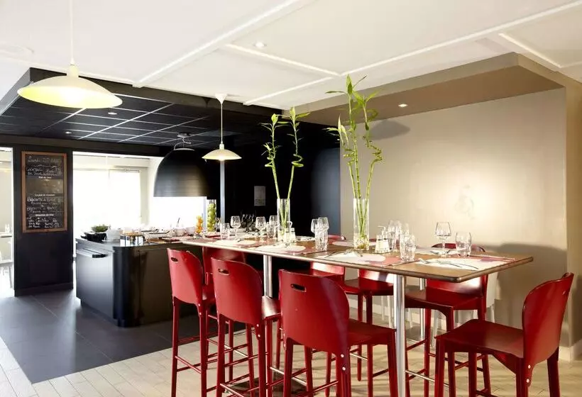 Hotell Campanile Hendaye