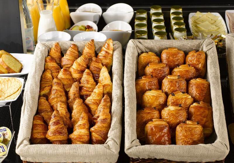 هتل Campanile Hendaye