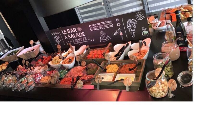 호텔 Campanile Saintavold