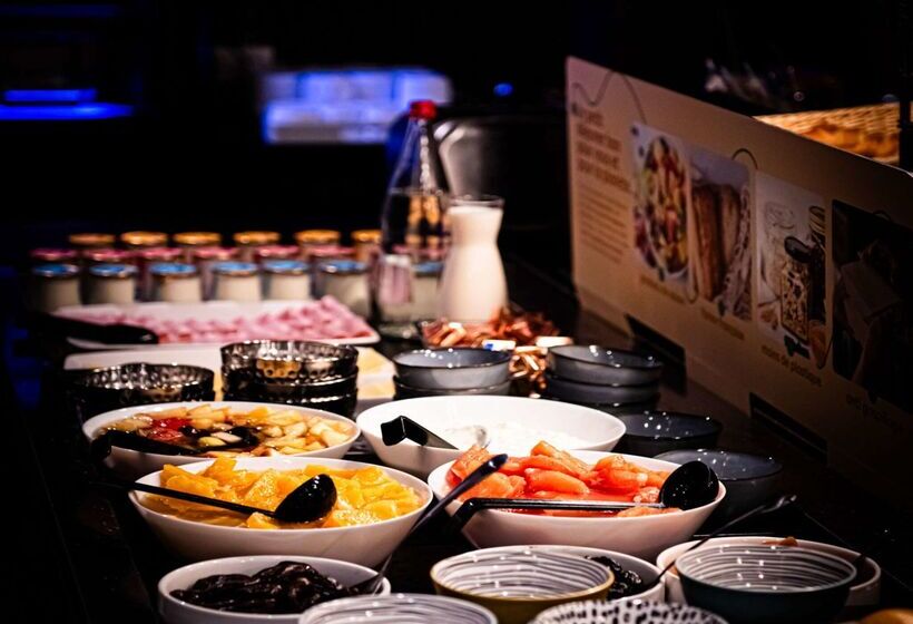 فندق Kyriad Villeneuve Saint Georges   Hôtel Rénové