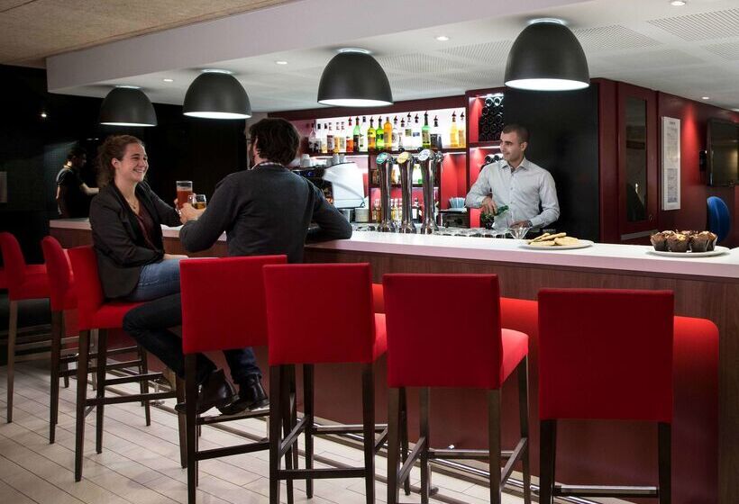 ホテル Campanile Villennes Sur Seine   Poissy   Hôtel Rénové En 2024