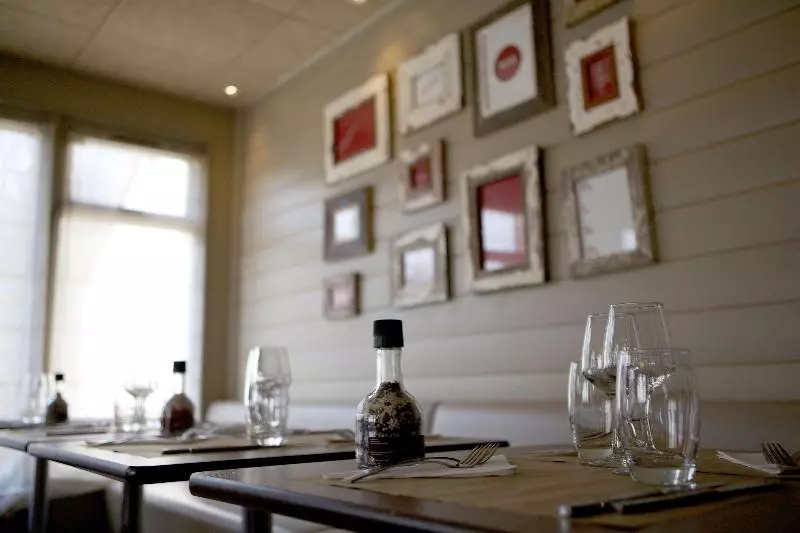 Отель Campanile Villennes Sur Seine Poissy Hôtel Rénové En 2024