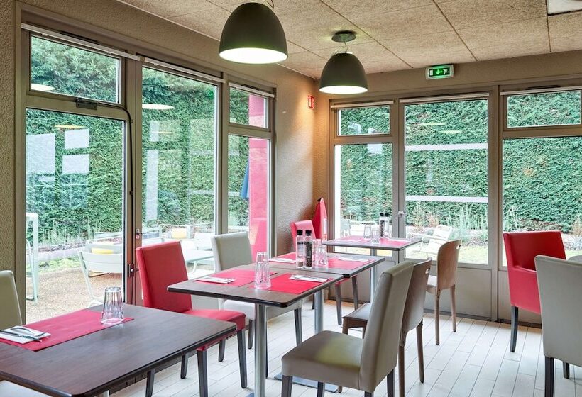 ホテル Campanile Villennes Sur Seine   Poissy   Hôtel Rénové En 2024