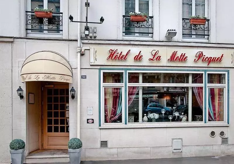 ホテル De La Motte Picquet