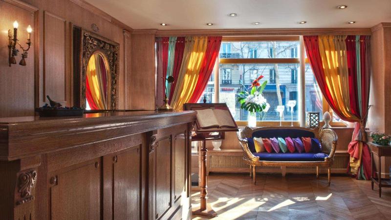 هتل De La Motte Picquet