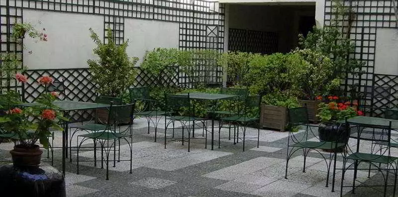 ホテル France Eiffel