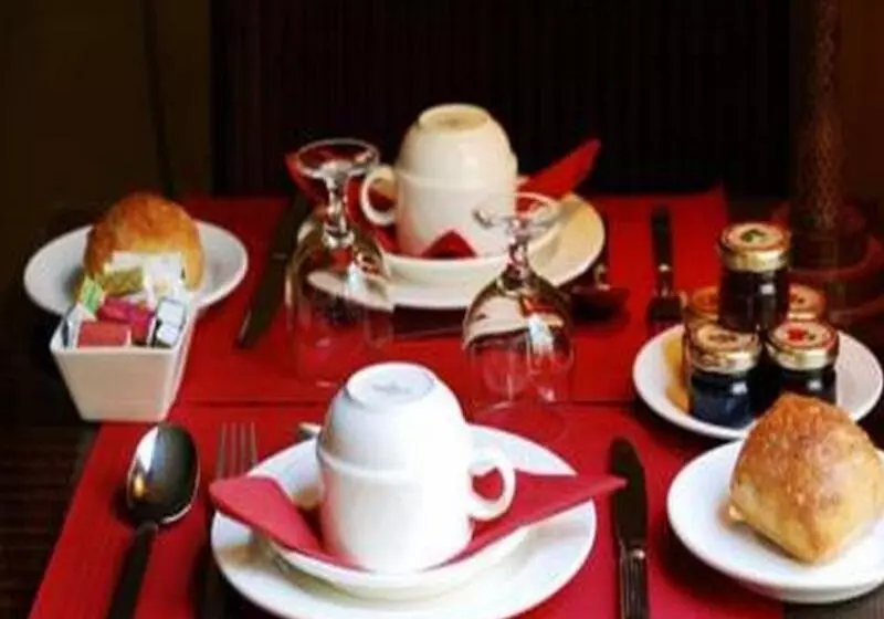 ホテル France Eiffel