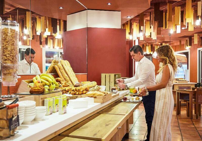 Hotel Ibis Thalassa Hyeres Plage