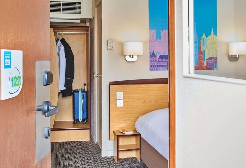 Hotel Kyriad Direct Lyon Sud  Chasse Sur Rhône