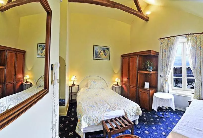 هتل Le Grand Monarque