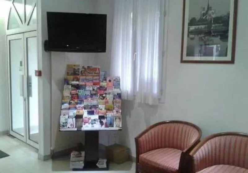 Hipotel Lilas Gambetta