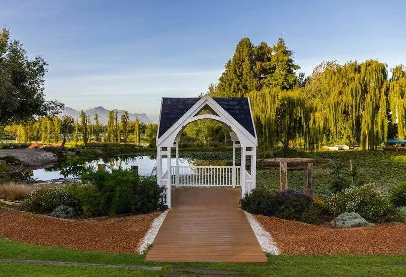 Отель Lord Charles