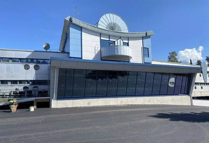 호텔 Pilot Airport