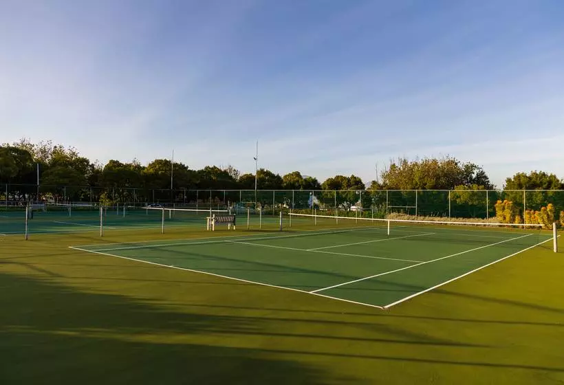 Отель Lord Charles