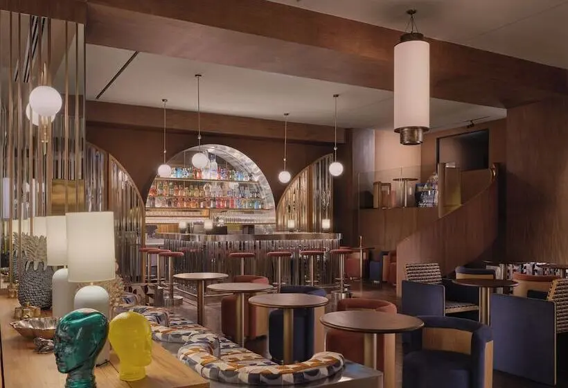 Public House Bangkok, a Member of Design Hotels