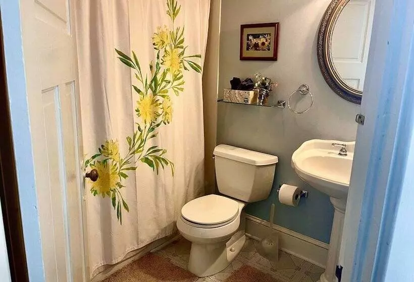 Greenwood Bed & Breakfast