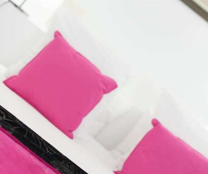 هتل Athanor Centre