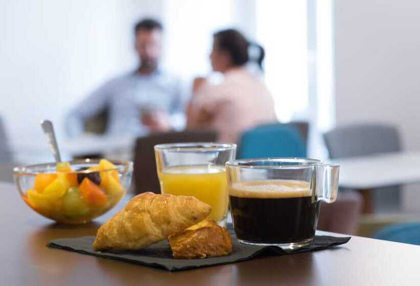 هتل Carre Vieux Port