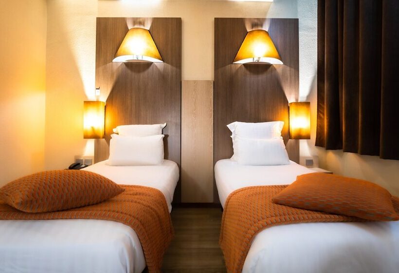 هتل Carre Vieux Port