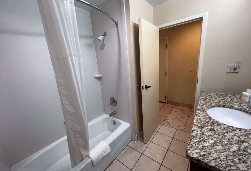 فندق Cherokee Inn