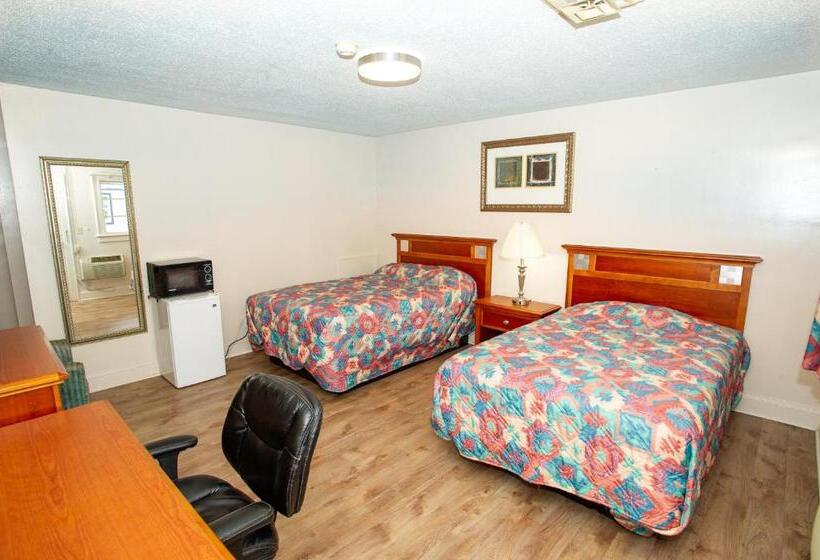 فندق Coach House Inn