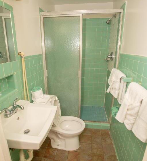 فندق Coach House Inn