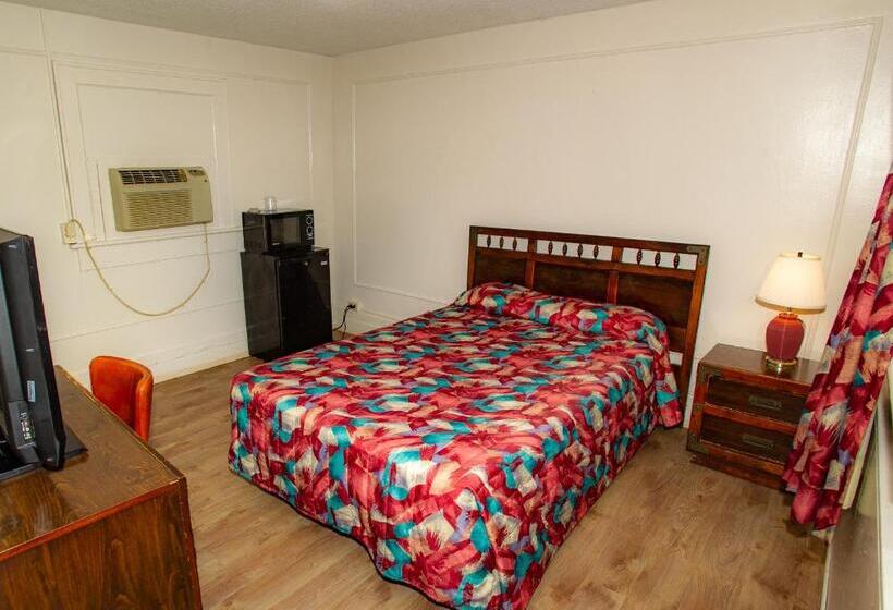 فندق Coach House Inn