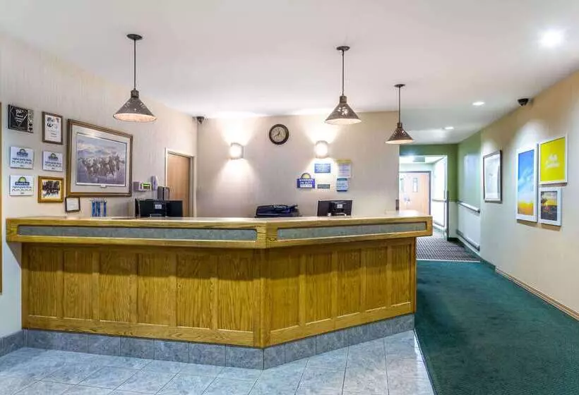 בית מלון כפרי Days Inn By Wyndham West Yellowstone