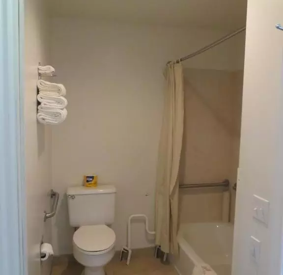 בית מלון כפרי Four Corners Inn