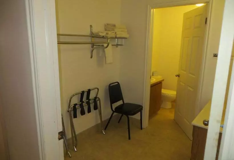 בית מלון כפרי Four Corners Inn