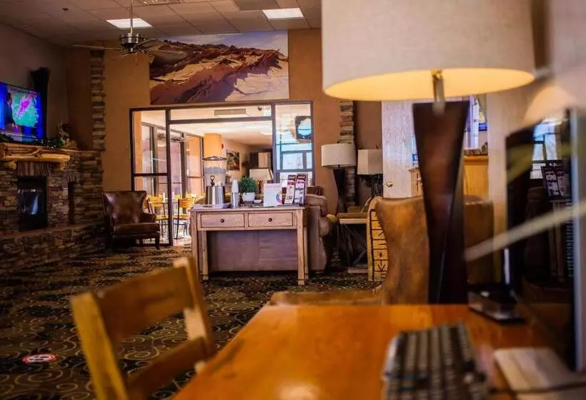 Отель Inn At The Canyons