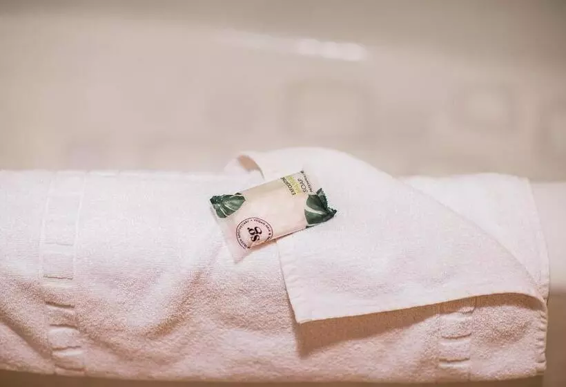 Отель Inn At The Canyons