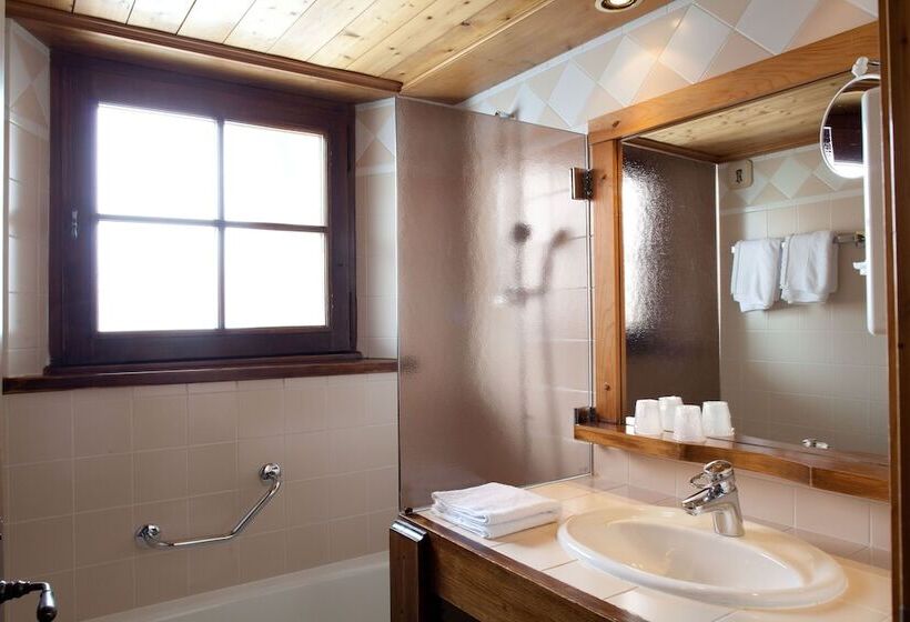 هتل La Grange D Arly