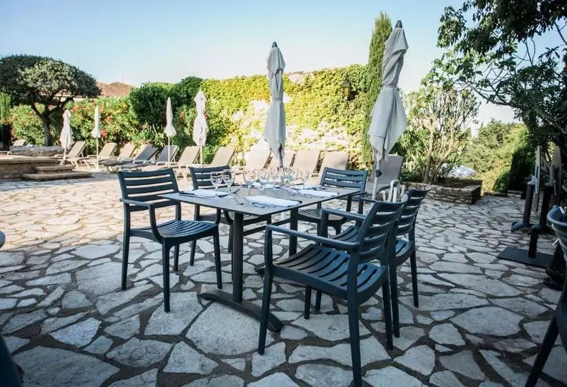 Отель L'Enclos des Lauriers Roses