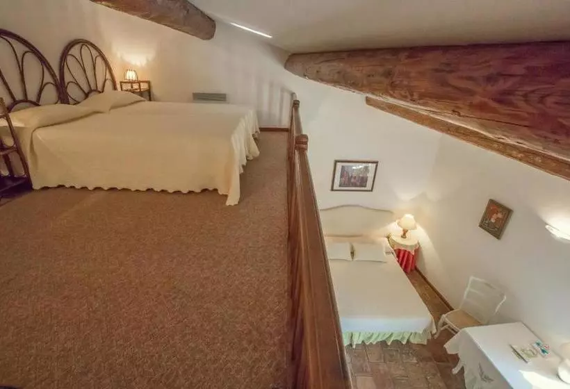 Отель L'Enclos des Lauriers Roses