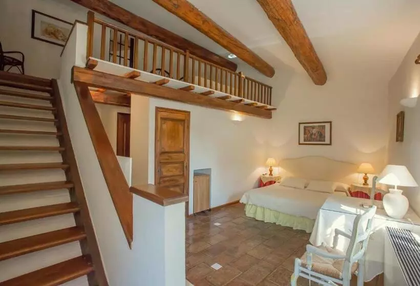 Отель L'Enclos des Lauriers Roses