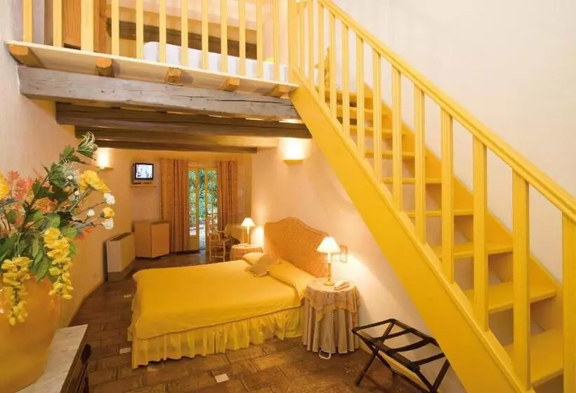 Отель L'Enclos des Lauriers Roses