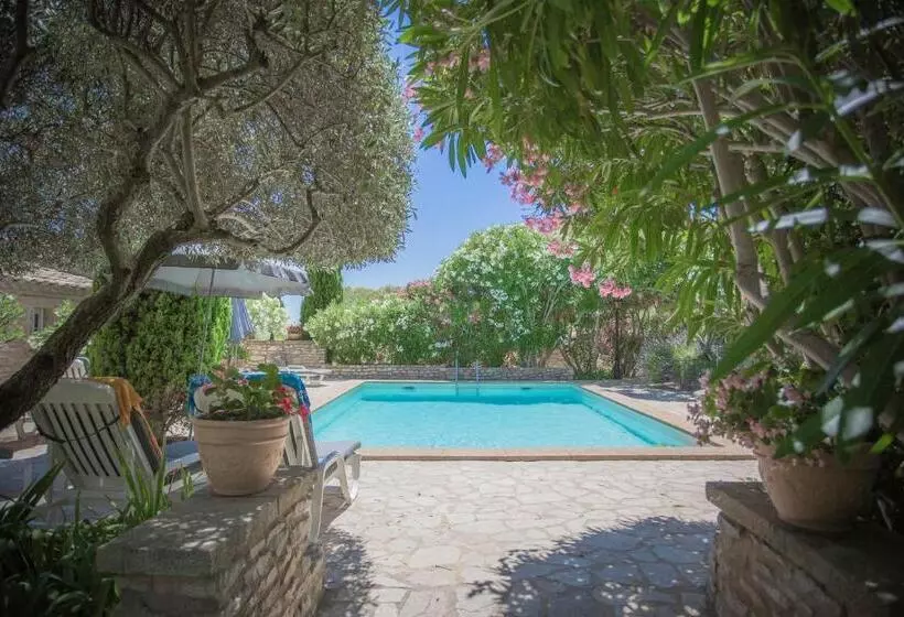 Отель L'Enclos des Lauriers Roses