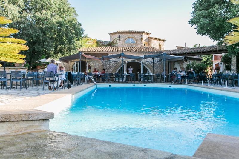 호텔 L'Enclos des Lauriers Roses